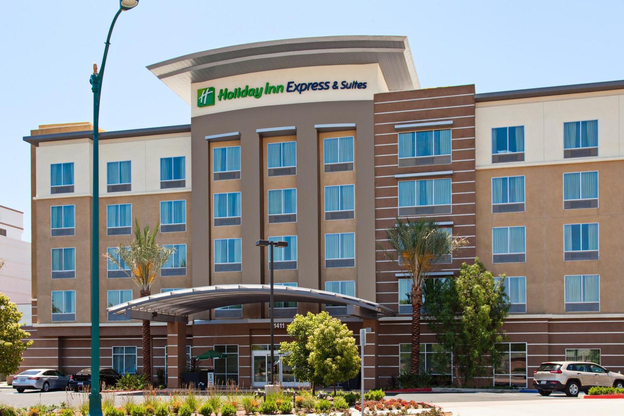 Holiday Inn Express & Suites Anaheim Resort Area By Ihg Екстер'єр фото