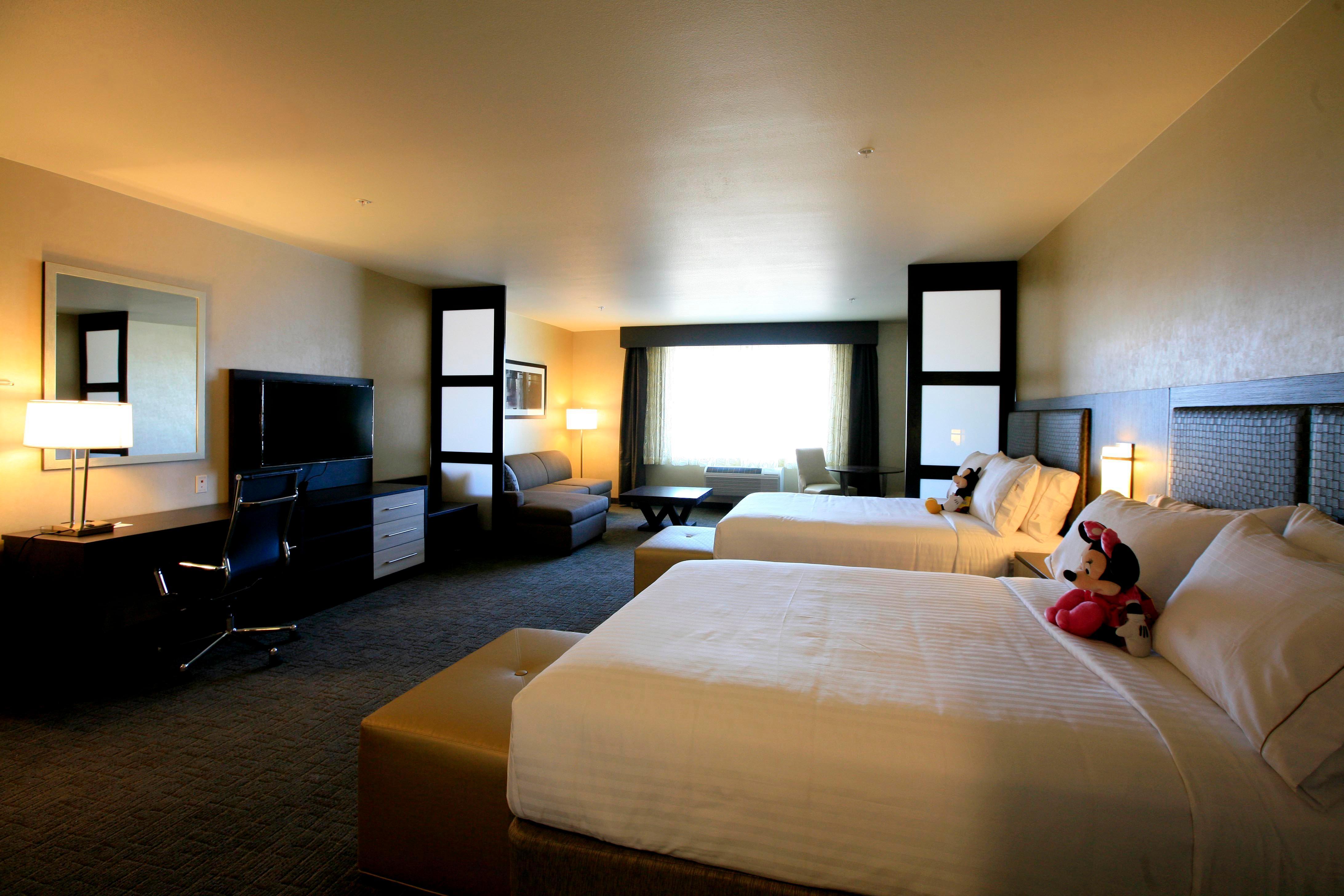 Holiday Inn Express & Suites Anaheim Resort Area By Ihg Екстер'єр фото