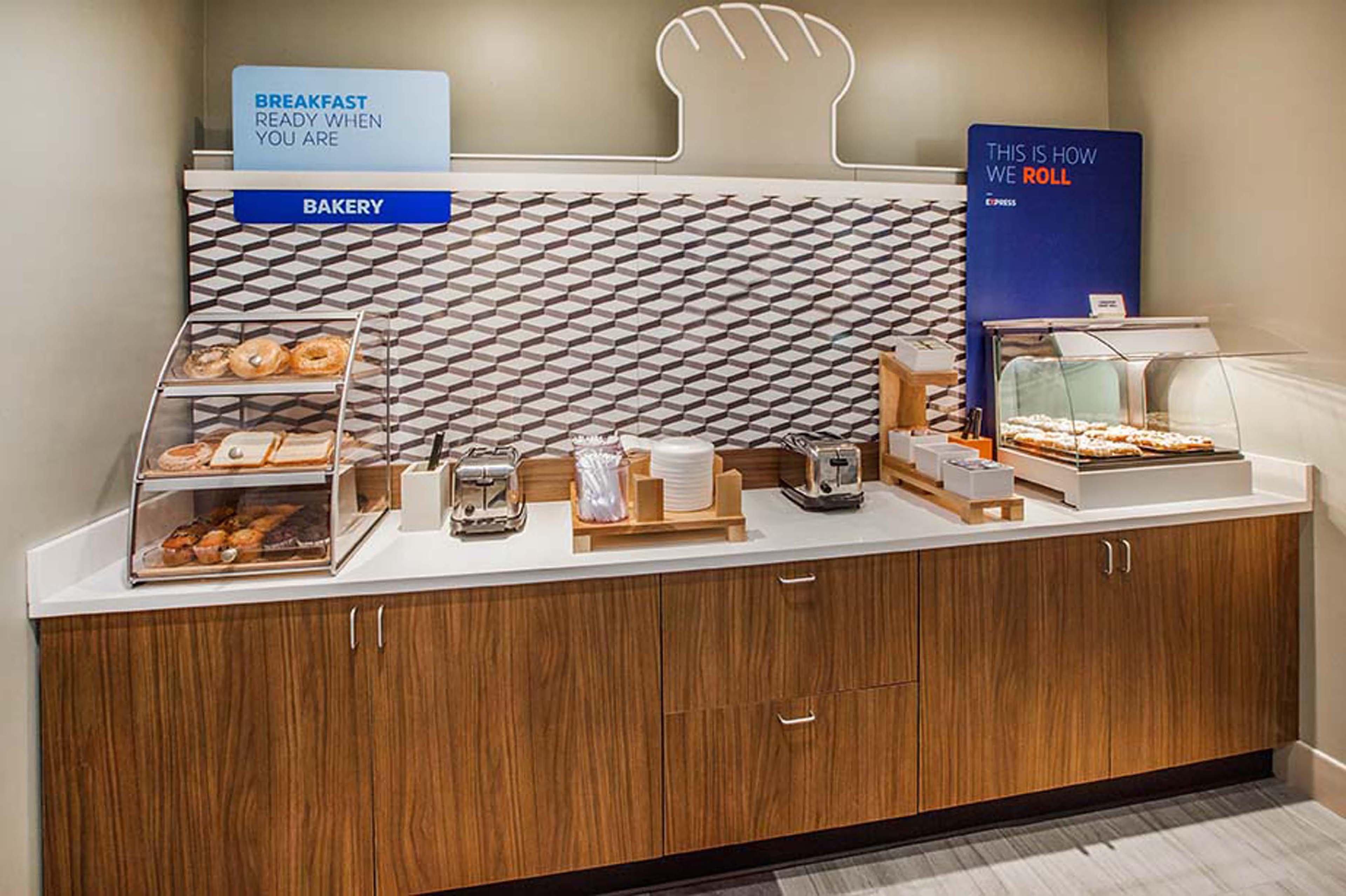 Holiday Inn Express & Suites Anaheim Resort Area By Ihg Екстер'єр фото