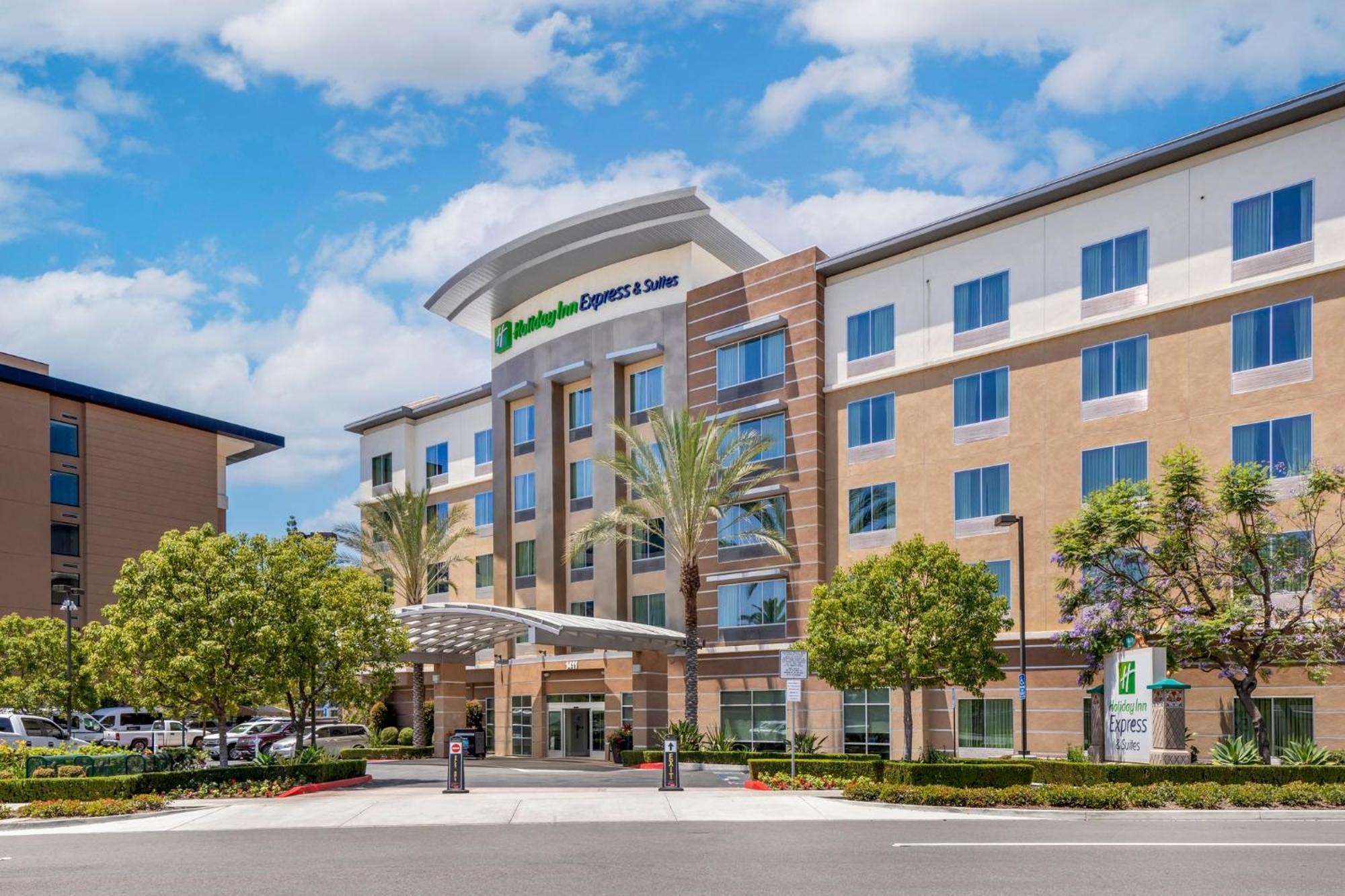 Holiday Inn Express & Suites Anaheim Resort Area By Ihg Екстер'єр фото