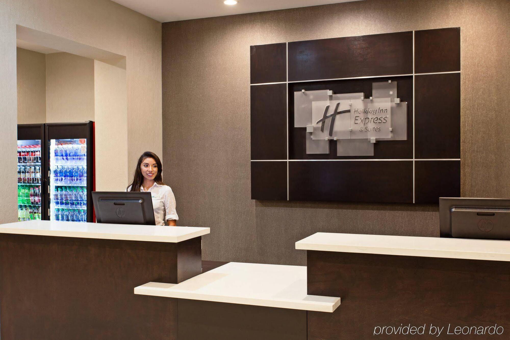 Holiday Inn Express & Suites Anaheim Resort Area By Ihg Екстер'єр фото