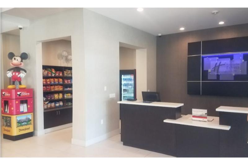 Holiday Inn Express & Suites Anaheim Resort Area By Ihg Екстер'єр фото